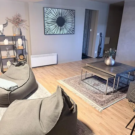 Bright And Modern In Austad Skog Apartmán *